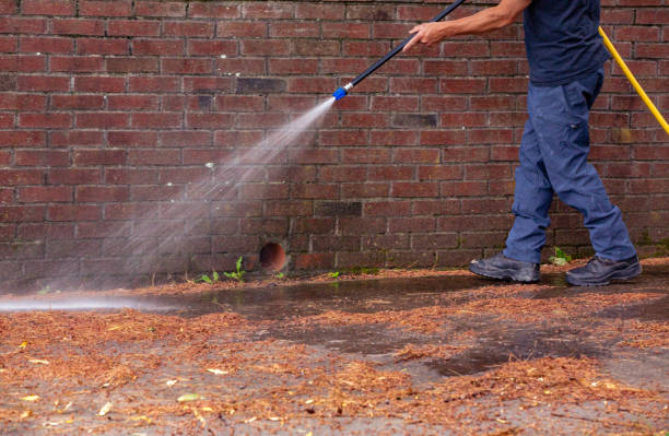 Take Your Business to New Heights with Our Commercial Pressure Washer Rental Solutions